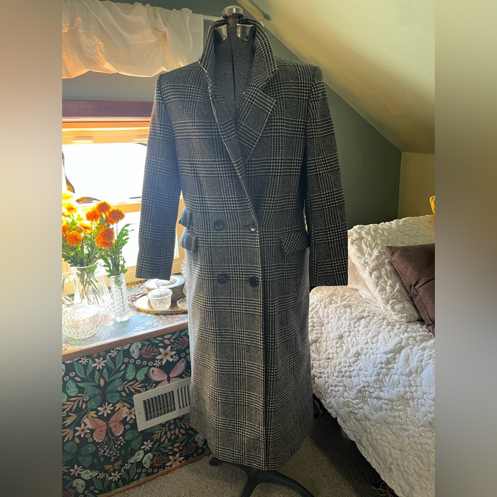Vintage Black and White Women's coat